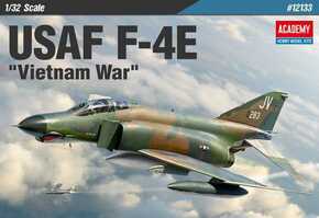 Model Kit zrakoplova 12133 - USAF F-4E "Vijetnamski rat" (1:32)