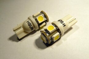 HSUN T10 (w5w) SMDx5 LED žaruljaHSUN T10 (w5w) SMDx5 LED bulb - 5000K - bijela T10-SMD5-B