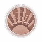 Essence Kissed By The Light highlighter, bronzer i rumenilo 10 g nijansa 02 Sun Kissed za žene